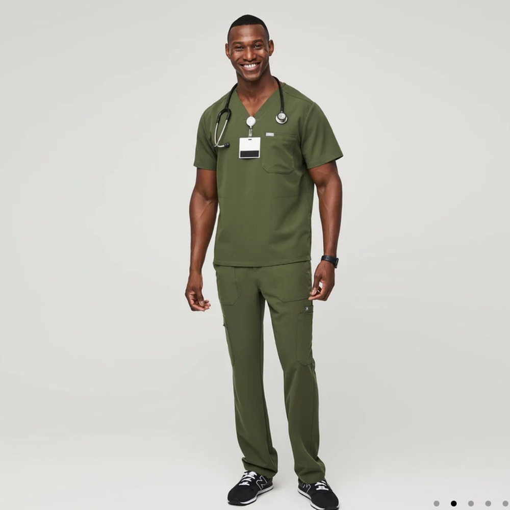 Dark olive figs scrubs set